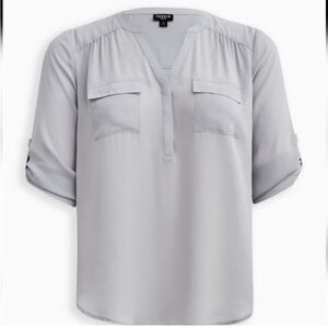 Torrid Harper Georgette Pullover 3/4 Sleeve Blouse Size 3 Harbor Mist Gray NWT